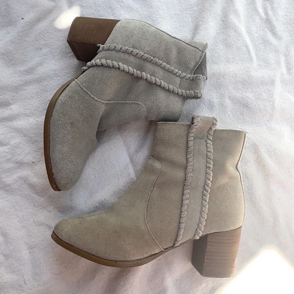 Ankle booties